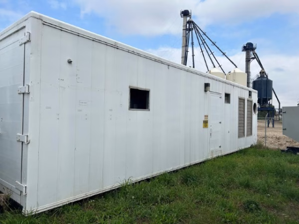 Waukesha 3521 Natural Gas Generator Set in Enclosure