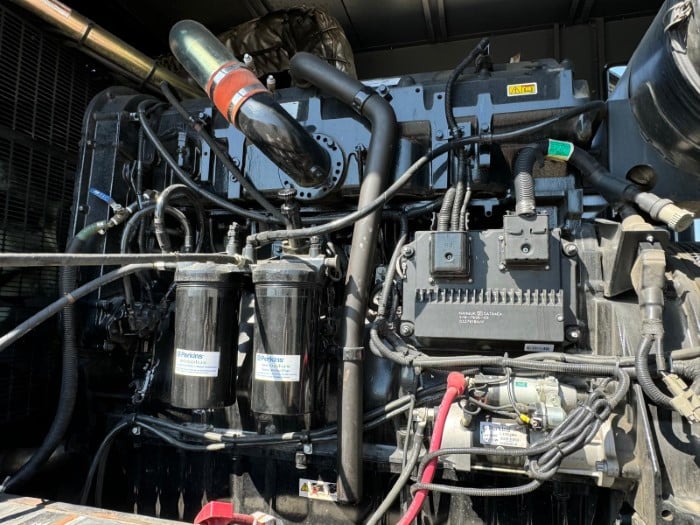 Engine side view(