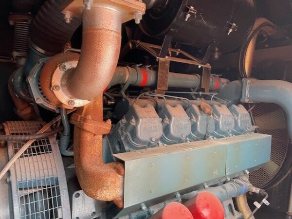 400 kW Generator Enclosed Top of Engine