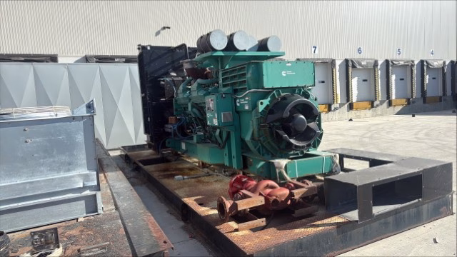 2250 kW Cummins QSK-60-G9 Diesel Generator Set
